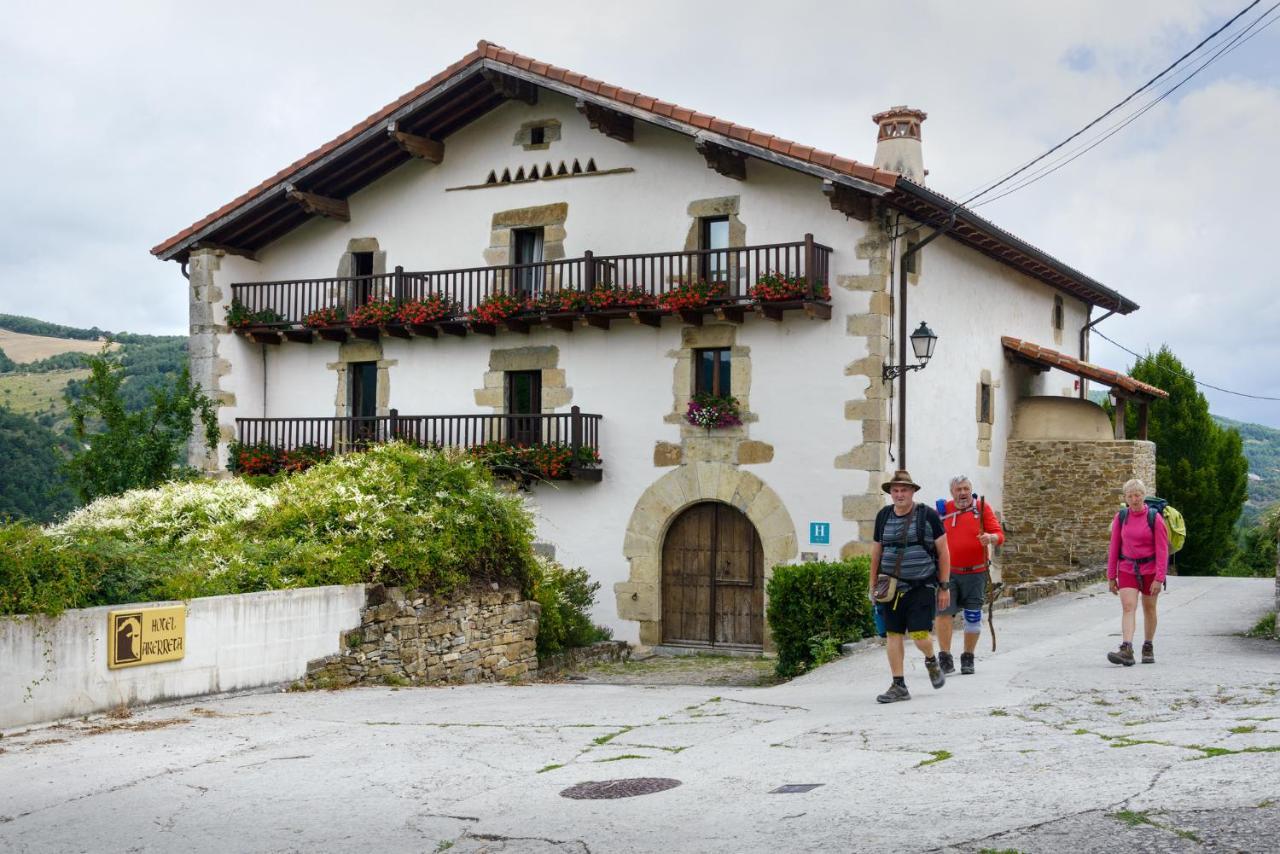 Hotel Akerreta Buitenkant foto