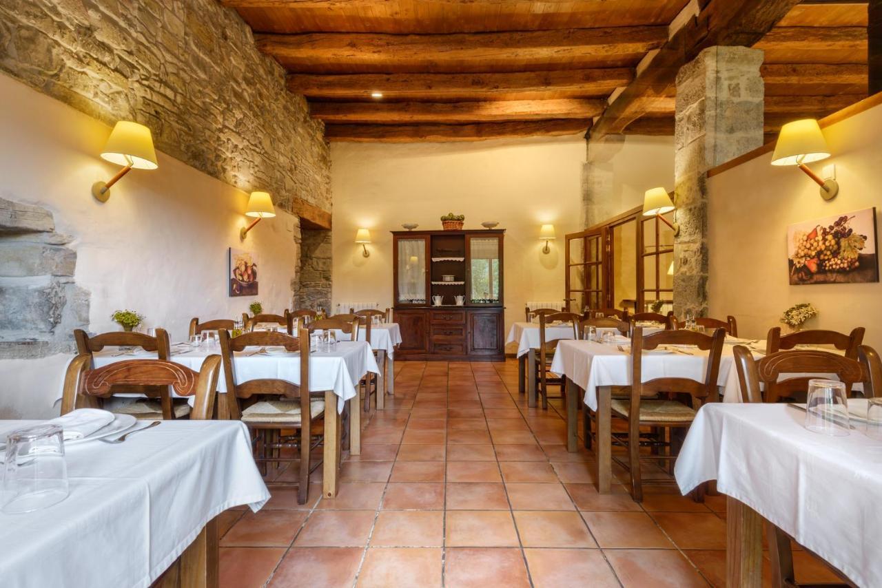 Hotel Akerreta Buitenkant foto